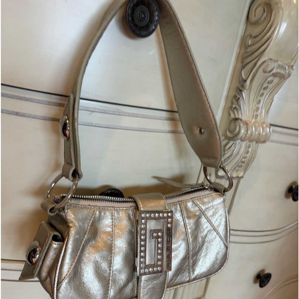 GUESS pocketbook